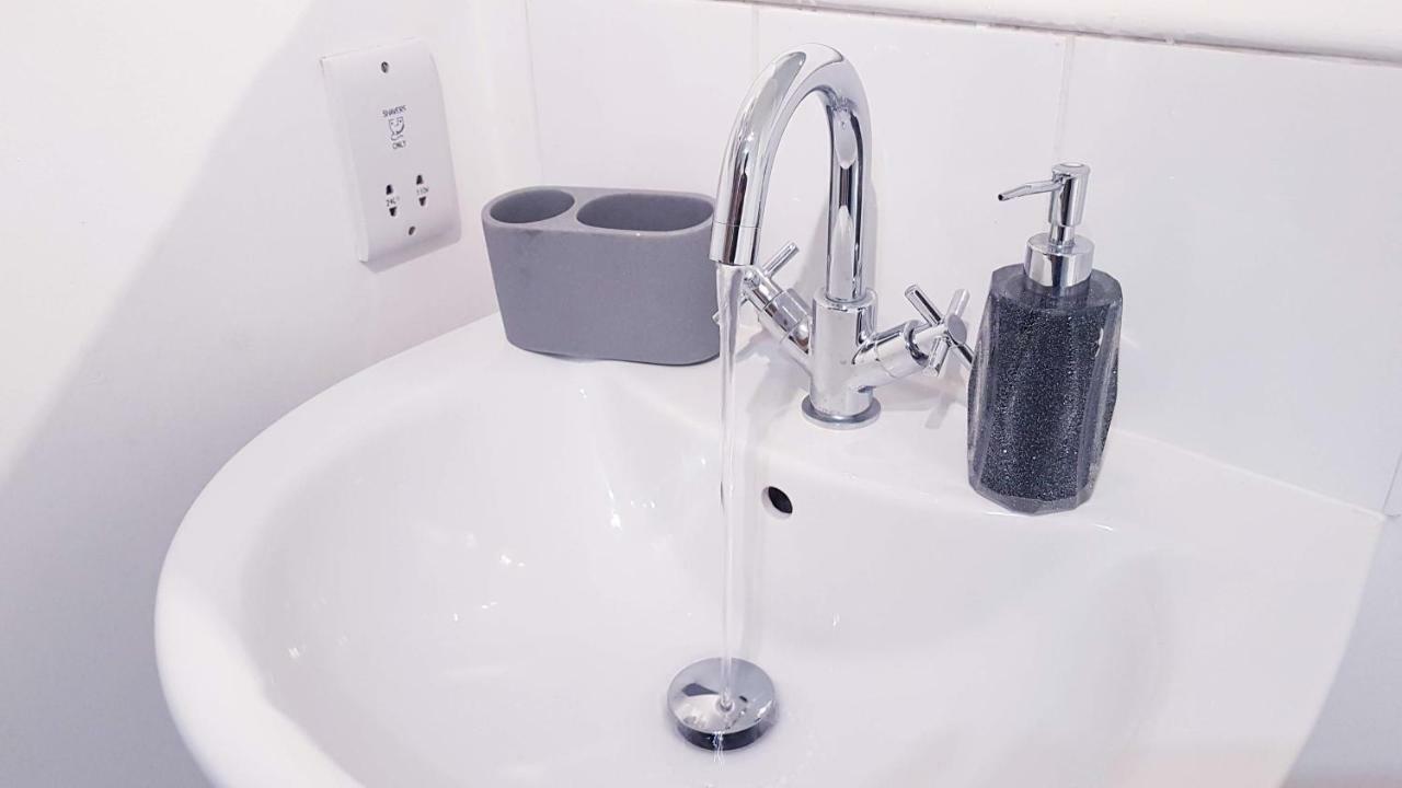 Marco Island -Spacious City Centre 2 Bedroom Apartment Nottingham Esterno foto