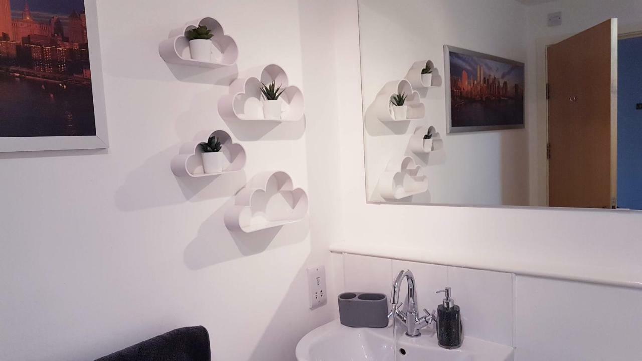 Marco Island -Spacious City Centre 2 Bedroom Apartment Nottingham Esterno foto