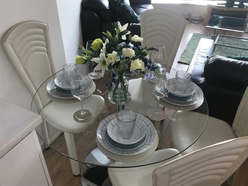 Marco Island -Spacious City Centre 2 Bedroom Apartment Nottingham Esterno foto